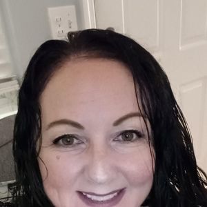 Meet your Posher, Esther